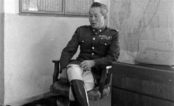 為何許多國軍將領到臺灣後窮困潦倒?不是老蔣摳,是他們軍銜太低 為何許多國軍將領到臺灣後窮困潦倒?不是老蔣摳,是他們軍銜太低