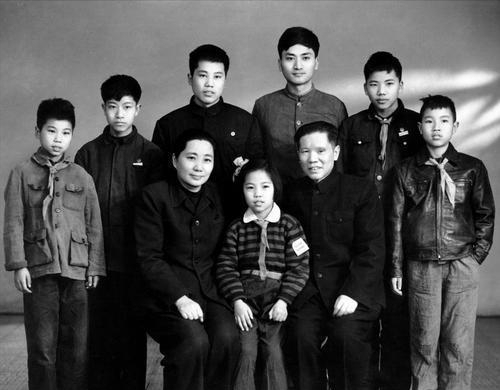 1958年一上將申請辭職，毛主席：你是拉屎不佔茅坑