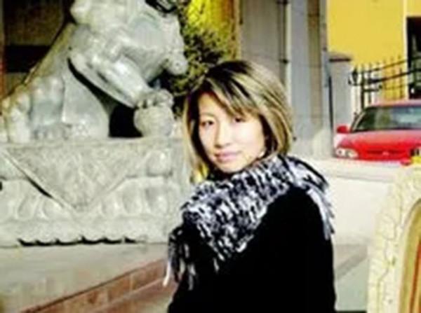 體操少女陸莉16歲奪冠，2年後因病退役，遠嫁美國20多年不改國籍