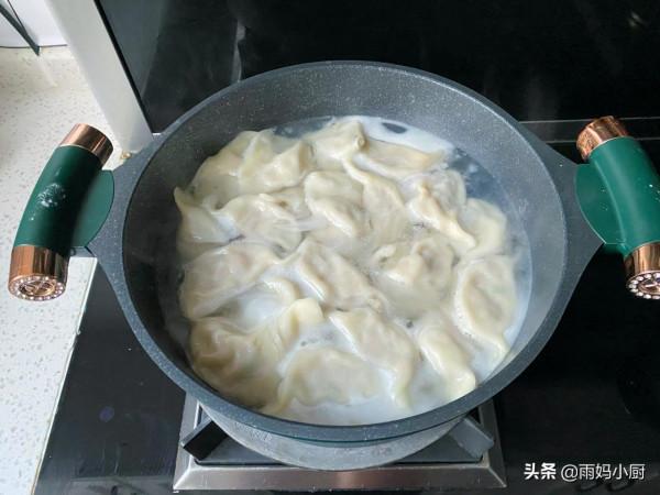 大雪時節吃餃子,鮮香美味又滋補,比韭菜白菜好吃又營養 大雪時節吃餃子,鮮香美味又滋補,比韭菜白菜好吃又營養