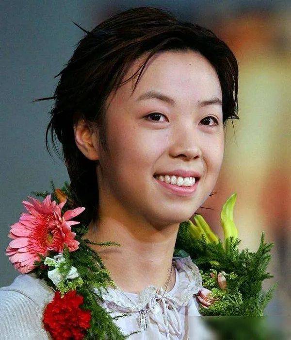 退出國家隊加入日本籍，戰勝鄧亞萍狂喊“呦西”，她是否該被原諒