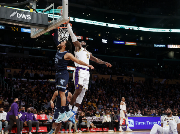 鐵人?37歲詹皇官宣將帶傷滅馬刺衝7連勝!勒布朗字典裡沒有輪休 鐵人?37歲詹皇官宣將帶傷滅馬刺衝7連勝!勒布朗字典裡沒有輪休