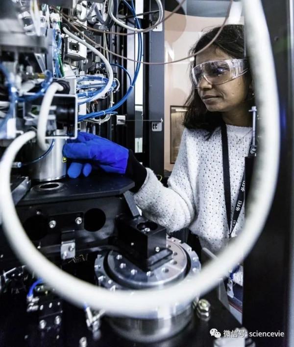 世界上解析度最高的照片,甚至可以看清原子的模樣! 世界上解析度最高的照片,甚至可以看清原子的模樣!