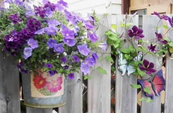 30種與眾不同的花園,水壺、舊靴子、爛門框,全部都可以種花 30種與眾不同的花園,水壺、舊靴子、爛門框,全部都可以種花