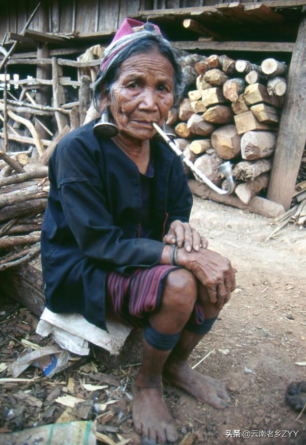 神秘的阿佤山:孟連佤族百姓的生活影象(一) 神秘的阿佤山:孟連佤族百姓的生活影象(一)