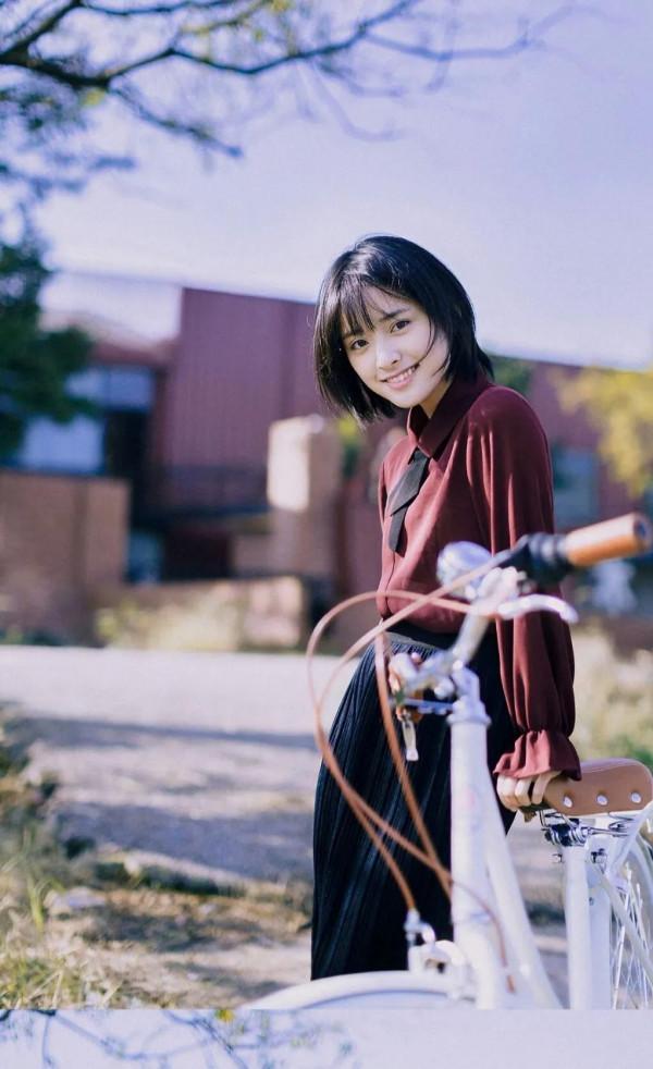 有喜歡沈月的嗎？憑藉《顫抖吧阿部》進入演藝圈