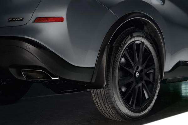 黑色裝飾“武裝”全身 日產樓蘭午夜版官圖釋出