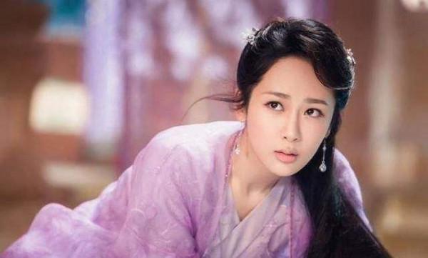 沒氣質別霍霍紫色，這6位紫衣美人太亮眼，有人溫柔，有人霸氣