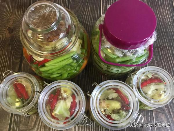 做泡菜用自來水就可以，簡單省事不長白膜不生花，一年四季都可做