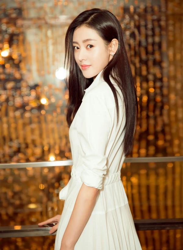 張天愛 明眸皓齒，氣質絕佳