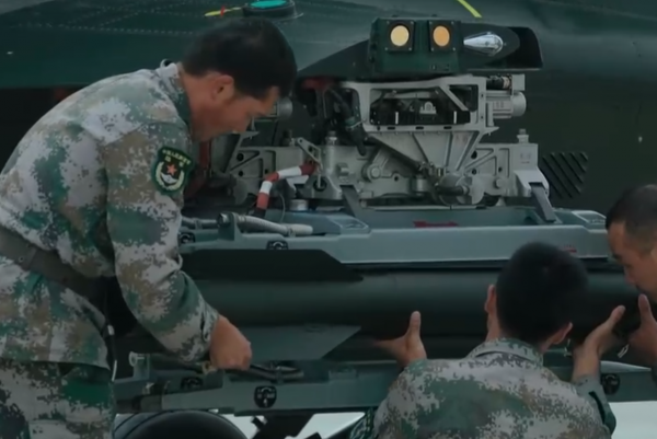 立足於實戰，解放軍武直10開展新戰術演練，提升陸航部隊作戰能力