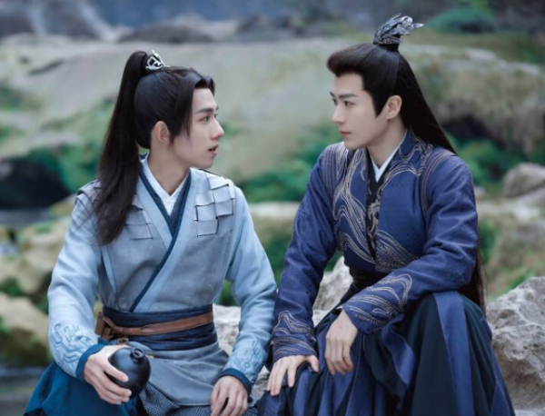 《夜燕白》過審，錯過“周子舒”的他，還能憑藉雙男主劇爆紅嗎？