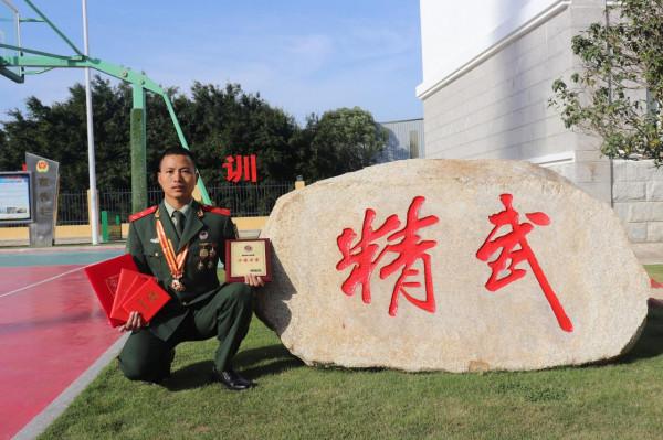 武警漳州支隊:再見,我的賴班長 武警漳州支隊:再見,我的賴班長