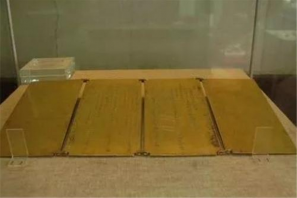 1959年，北京一小偷靠“輕功”盜走故宮15億文物，真相到底如何？