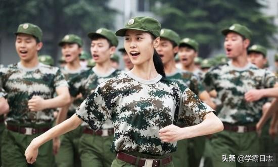 大學生曬軍訓前後對比照,差距一目瞭然,網友調侃:堪稱整容 大學生曬軍訓前後對比照,差距一目瞭然,網友調侃:堪稱整容