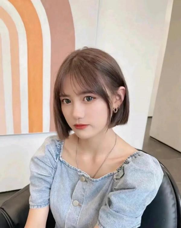 理髮店最常剪的短髮造型，冬天也適合