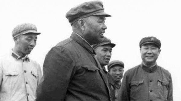 電報無許世友簽名，主席專門發電查詢，許世友日夜兼程帶病覆命