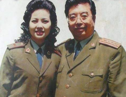 李雙江：離異後娶夢鴿，前妻兒子是他的驕傲，後妻兒子是他的苦惱