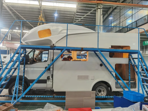 飛神新款諜照流出 凱恩斯Z63：紮實配置 電動升降床 空間利用率拉滿