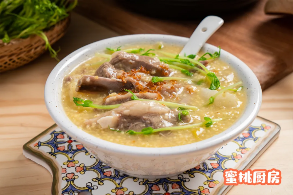 靈芝燕窩不如燉這一鍋！暖身暖胃，吃一碗頂3條秋褲