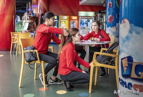 哈薩克首都的一家商城令人驚歎