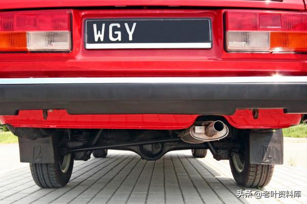 一輛1987年產蘇聯拉達2107轎車