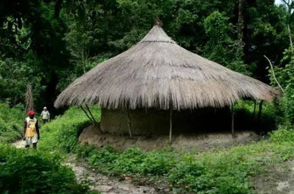 赤道幾內亞：一半天堂一半地獄