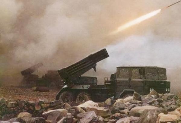 警衛連長踢開營長的門：老子不站崗了！62年後連長成了副國級