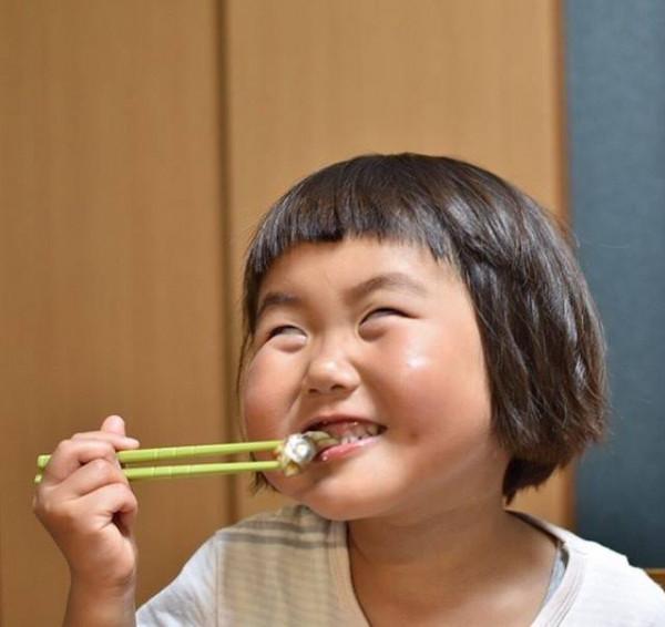 女兒和爸爸如出一轍，爸爸：希望女兒長出自己的風格，點贊