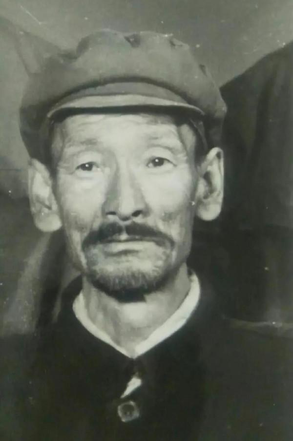 父親平凡短暫的一生