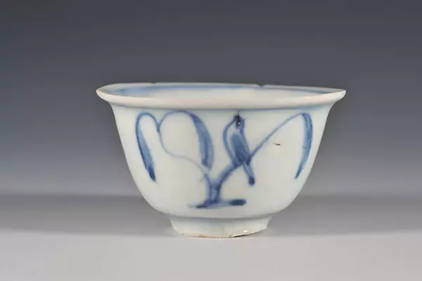 新加坡海域古沉船發現大批元青花