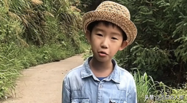 好樣說蟲子:驚現螳螂爆紅,同學眼中“小怪人”,行走的百科全書 好樣說蟲子:驚現螳螂爆紅,同學眼中“小怪人”,行走的百科全書