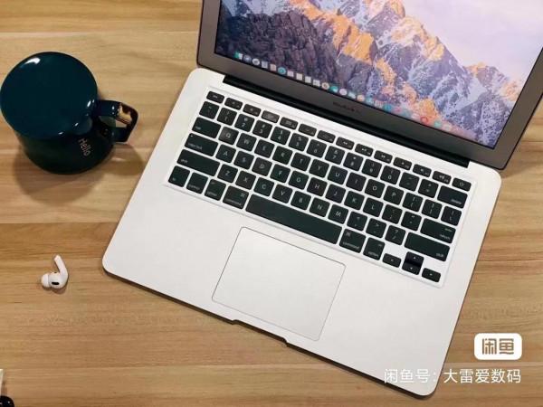 這次終於沒翻車，2400買的mac筆記本，大家看看值不值