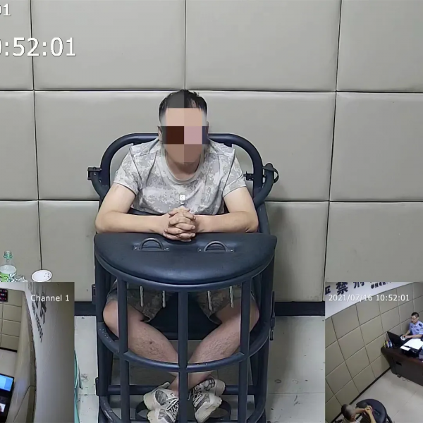 KTV出現穿軍裝的上尉,自稱是集團軍營長:正在實施交友活動 KTV出現穿軍裝的上尉,自稱是集團軍營長:正在實施交友活動