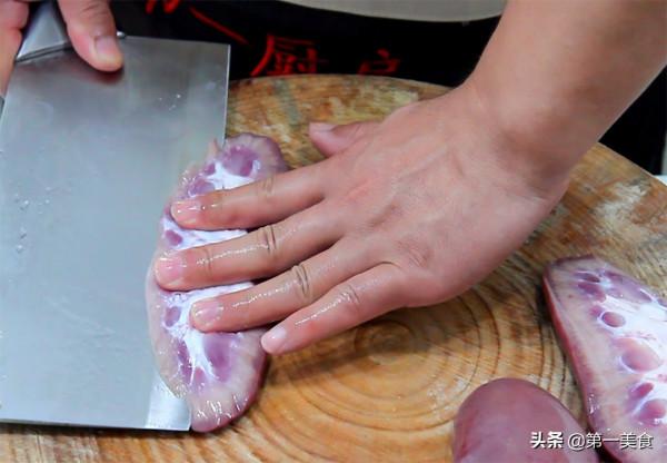 飯店的椒麻腰花為啥無腥味,原來處理腰花有竅門,大廚教你這樣做 飯店的椒麻腰花為啥無腥味,原來處理腰花有竅門,大廚教你這樣做