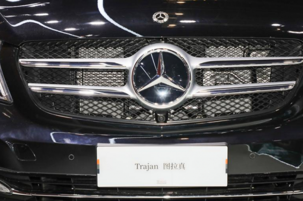 家用車的天花板,車馳V-Class圖拉真,搭載2.0T+7AT動力系統 家用車的天花板,車馳V-Class圖拉真,搭載2.0T+7AT動力系統