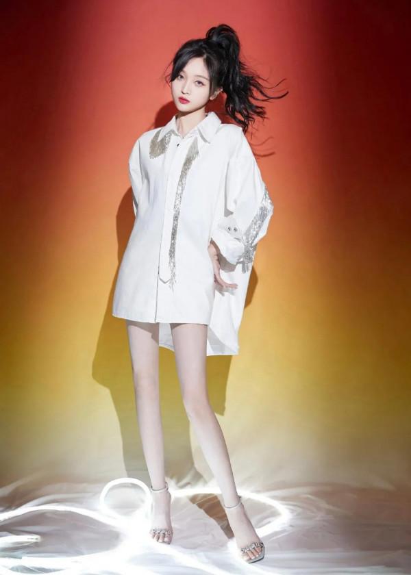 吳宣儀高畫質桌布