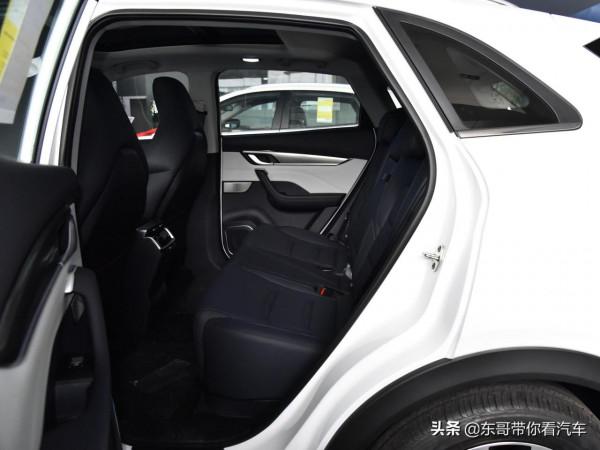 403km續航,快充0.5小時,低價家用代步SUV,實拍威馬EX5 403km續航,快充0.5小時,低價家用代步SUV,實拍威馬EX5