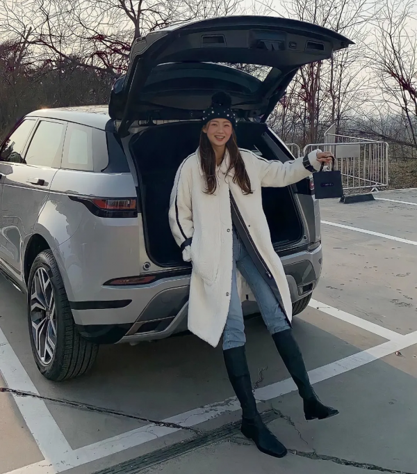 “褲子+靴子”=秋冬最時髦的搭配!顯瘦顯高誰穿誰好看 “褲子+靴子”=秋冬最時髦的搭配!顯瘦顯高誰穿誰好看