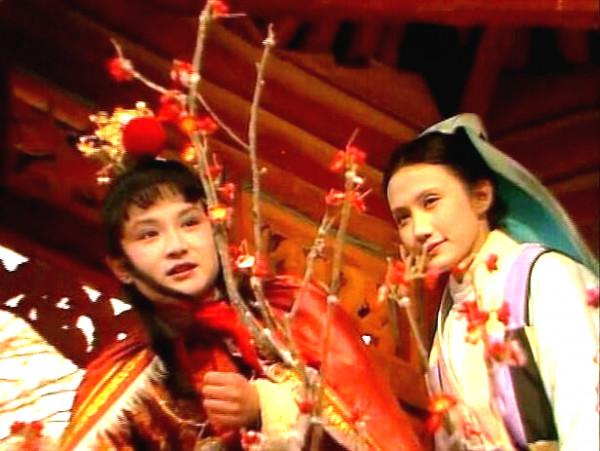 金玉良緣有多可笑：寶釵託付終生的不是寶玉，竟然是石頭