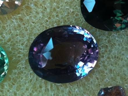 世界上排行前九的珍貴寶石，鑽石沒有上榜，&OpenCurlyDoubleQuote;海洋之星&rdquo;只排第八