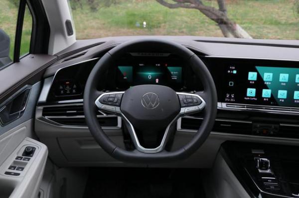 型男奶爸新選擇 試駕一汽大眾攬境 型男奶爸新選擇 試駕一汽大眾攬境