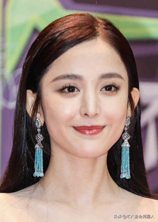美人的臉卻敗在鼻子上？這15位女星鼻子突兀，太可惜