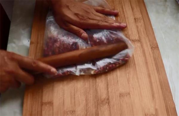 教你在家自制香菇黃豆醬，香酥美味又下飯，還沒有任何新增劑