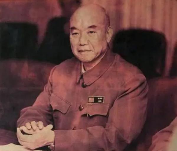 1981年，74歲的蕭克回鄉來到蕭亮家，蕭克感嘆：蕭家只剩我一人了