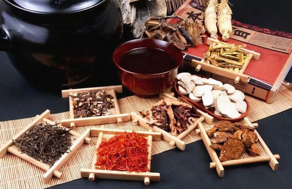 破解慢阻肺魔咒，中醫藥調和陰陽、驅邪扶正、溫陽祛寒提高免疫力