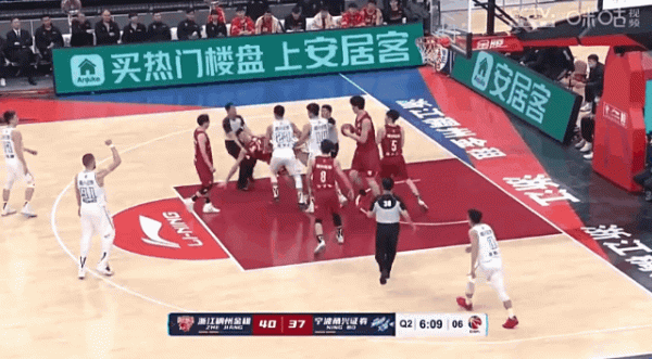 停賽1場+罰款5萬,CBA開出2022年首份罰單,浙江寧波多人衝突被罰 停賽1場+罰款5萬,CBA開出2022年首份罰單,浙江寧波多人衝突被罰