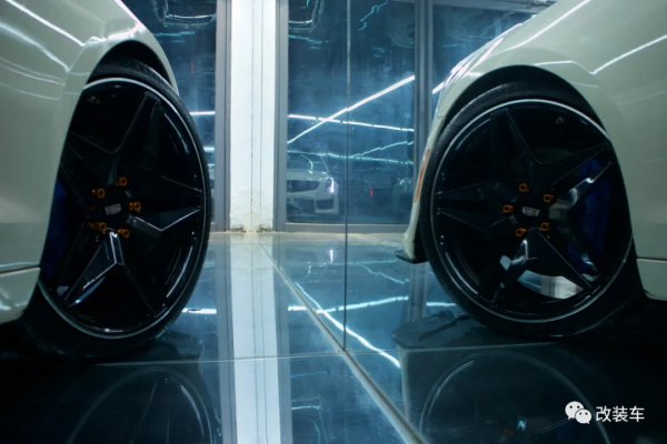 輪上310匹馬力的凱迪拉克ATS-L,偏時崩壞了四套排氣和一顆渦輪? 輪上310匹馬力的凱迪拉克ATS-L,偏時崩壞了四套排氣和一顆渦輪?