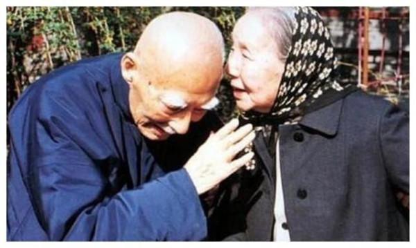 葉聖陶有多牛?課本“語文”兩字出自他手,憑一幅書法抱得美人歸 葉聖陶有多牛?課本“語文”兩字出自他手,憑一幅書法抱得美人歸