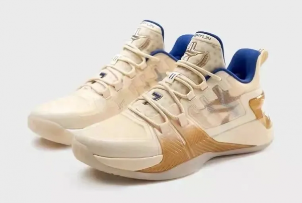 特步讓人驚喜!多款球鞋曝光,設計線上科技拉滿,可對標李寧了? 特步讓人驚喜!多款球鞋曝光,設計線上科技拉滿,可對標李寧了?